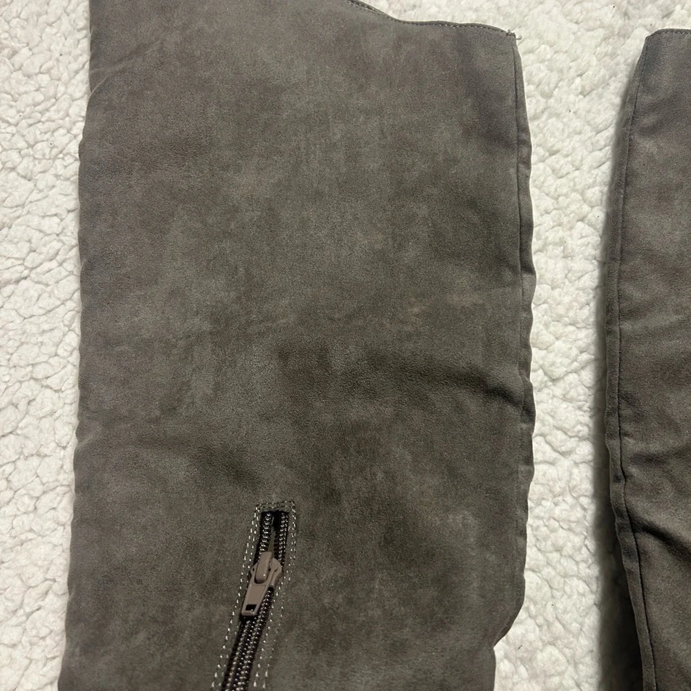 NEW WOT Rampage Stylish Gray Women's Boots - Picture 5 of 10